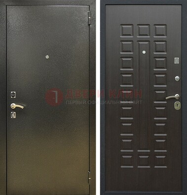 Темно-серая железная дверь с порошковым покрытием и МДФ Венге ДП-287 в Сосновый Бор