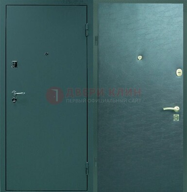 Зеленая стальная дверь с порошковым покрытием ДП-93 в Сосновый Бор