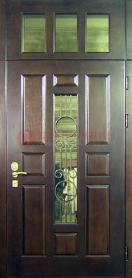 Парадная дверь со стеклянными вставками и ковкой ДПР-1 в офисное здание в Сосновый Бор
