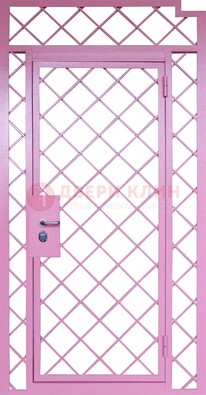 Розовая металлическая решетчатая дверь ДР-15 в Сосновый Бор