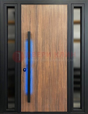 Коричневая металлическая дверь со стеклом ДС-69 в Сосновый Бор