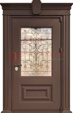 Металлическая дверь со стеклом и ковкой в классическом стиле ДСК-185 в Сосновый Бор