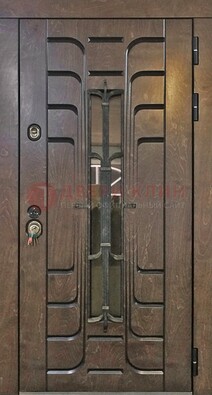 Современная стальная дверь со стеклом и ковкой ДСК-193 в Сосновый Бор
