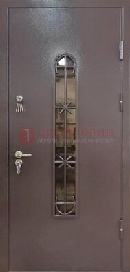 Металлическая дверь Порошок с небольшим стеклом и ковкой ДСК-282 в Сосновый Бор