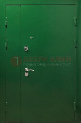 Зеленая распашная тамбурная дверь Порошок ДТМ-47 в Сосновый Бор
