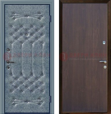 Серая металлическая дверь с винилискожей ДВ-35 в Сосновый Бор